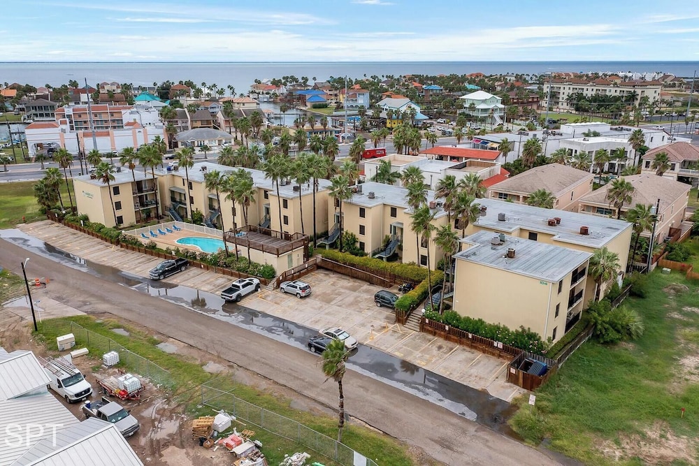 Habitat 9 view 3