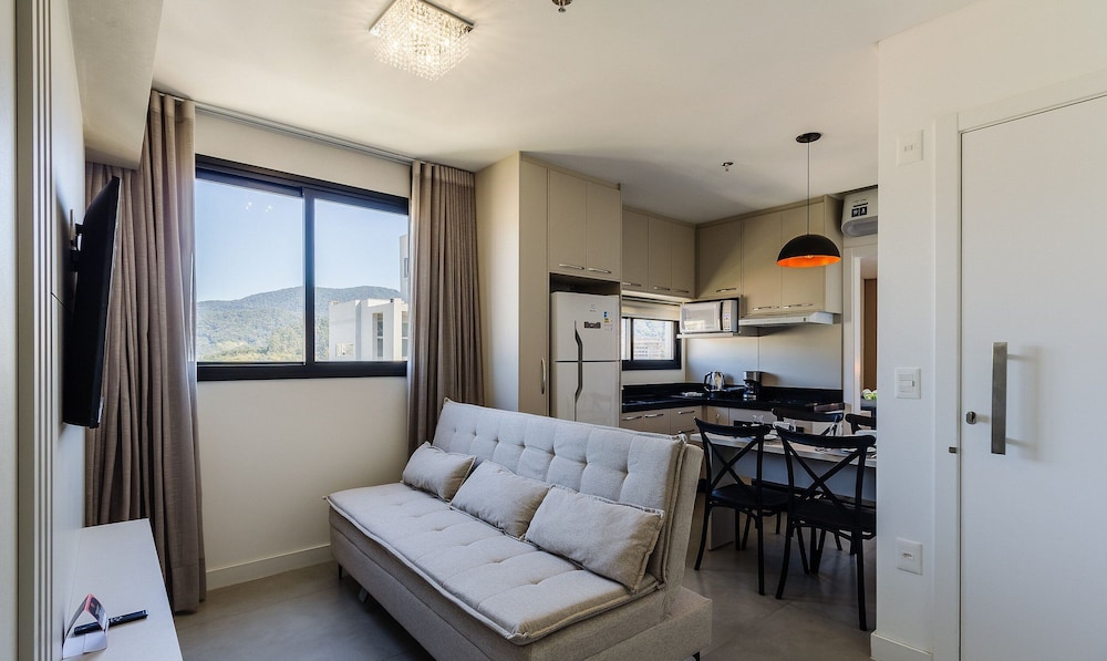 MHF II Apts Variados em Prédio com Vista para o Mar em Itapema