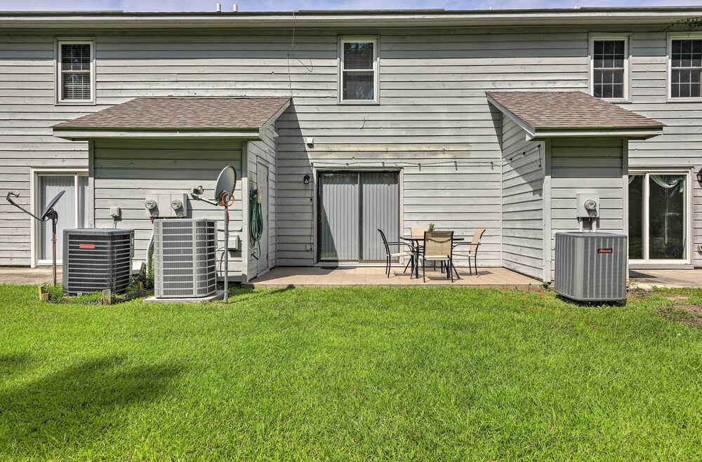 Swansboro Coastal Home < 3 Mi to State Park! view 3