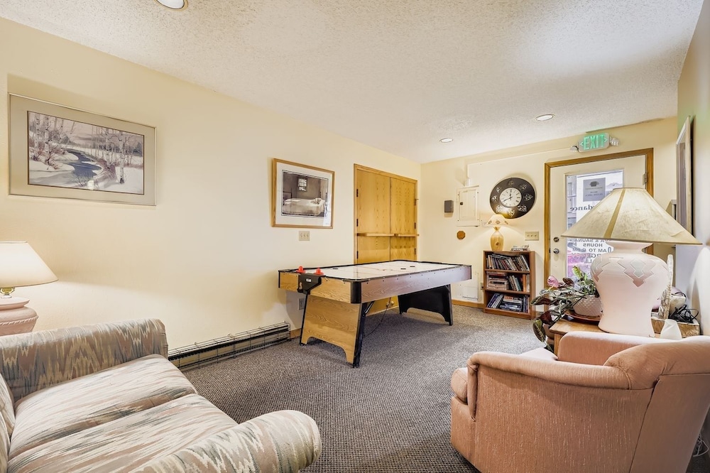 Snowdance C304 2 Bedroom Condo