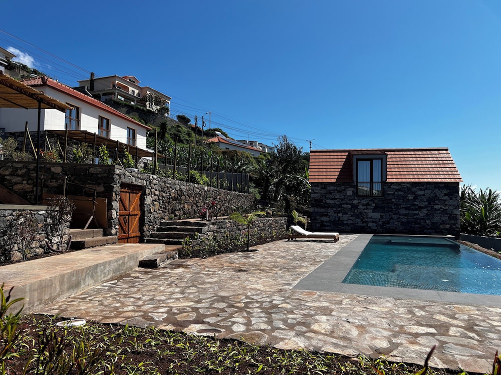 CASAS DO LARANJO- Cottages Infinity Pool