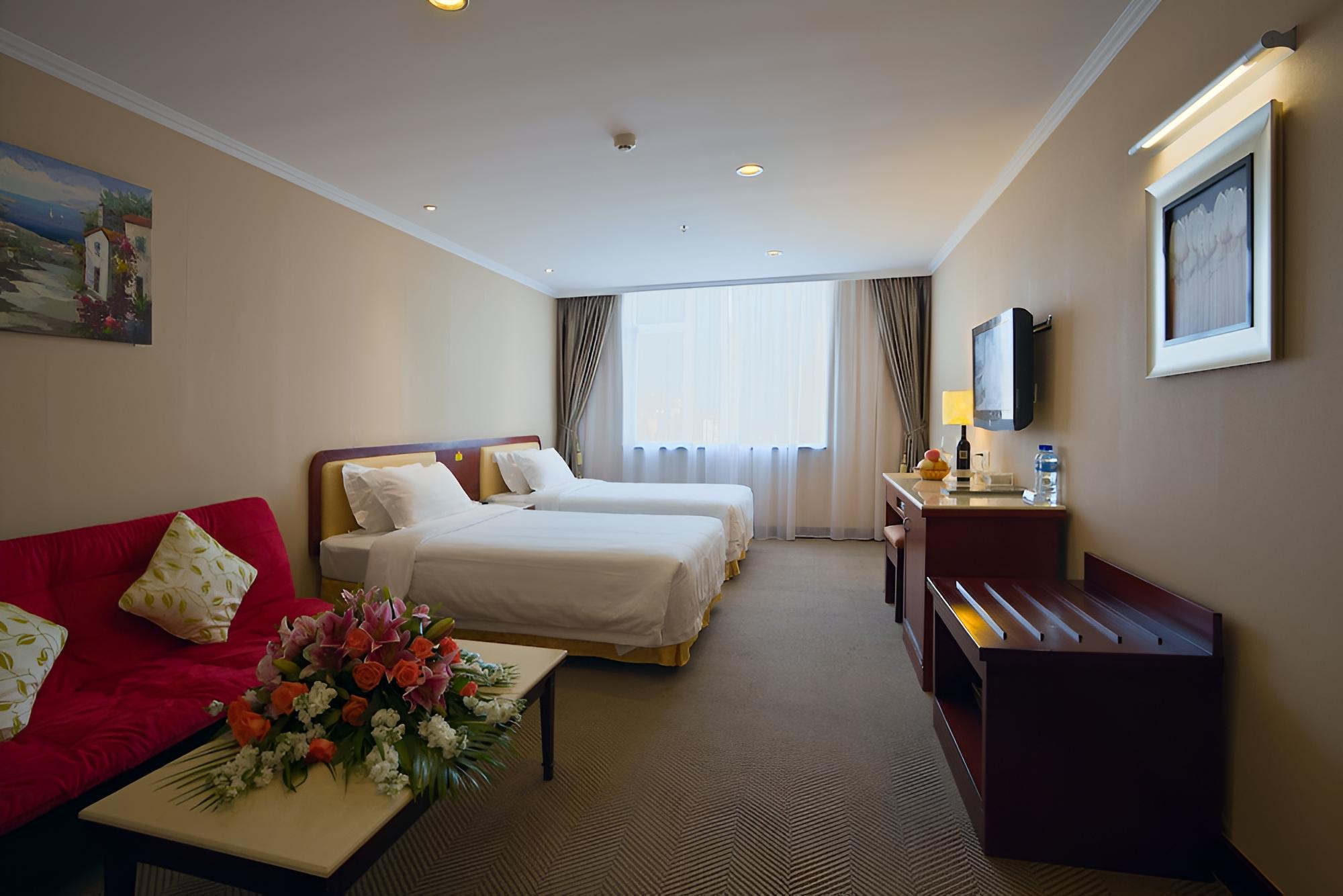 L Hotel Lianhua