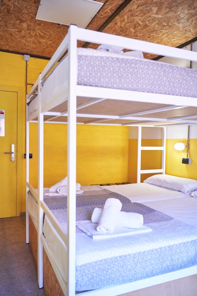 LOFT HOSTAL Group 97
