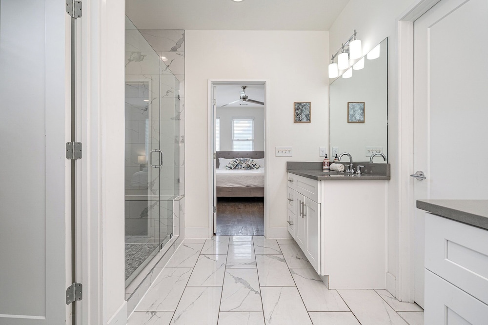 Verde Heights-sleeps 12-in Cumberland Heights