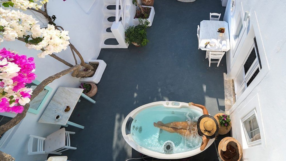Santorini Paradise