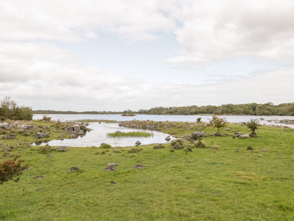 Lough Mask Road Fishing Cottage