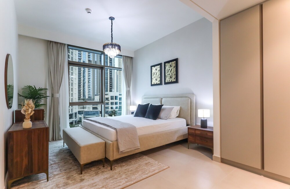 Elite LUX Holiday Homes - Dubai Creek Oasis 2BR Luxe w Burj View