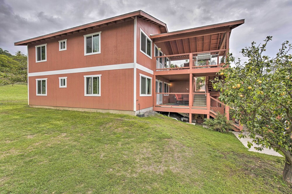 Airy Kailua-kona Apt < 3 Mi to Beach Access! view 4