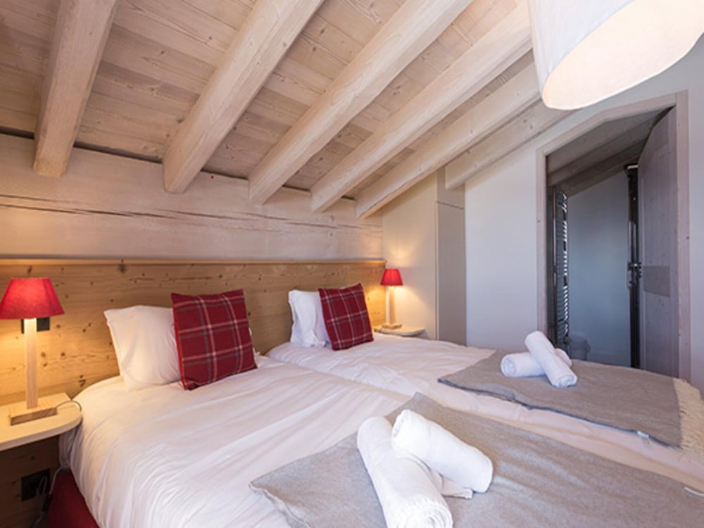 Apartment in La Rosiere With Ski Access