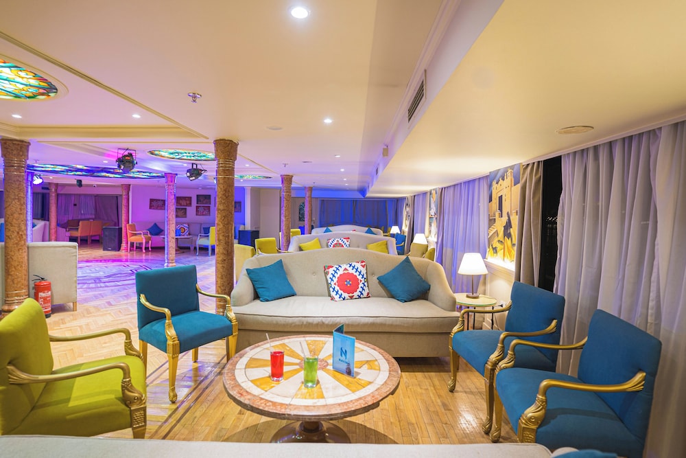 4 Days 3 Nights Nile Cruise Trip from Aswan to Luxor Every Monday, Wednesday and Friday with Guided Tours