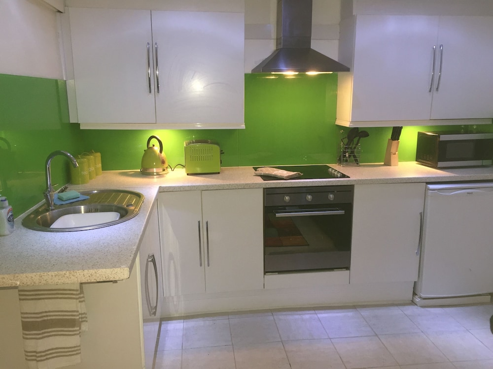 Zip Cottage Sleeps 2-3 Climb Snowdon zip World view 5