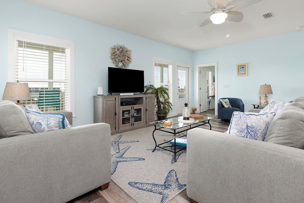 Living The Dream by Southern Vacation Rentals
