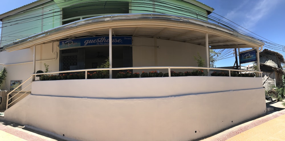 B Place Guesthouse