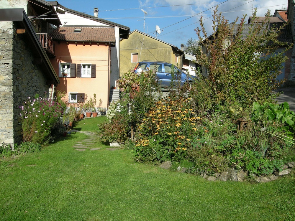 Photo 16