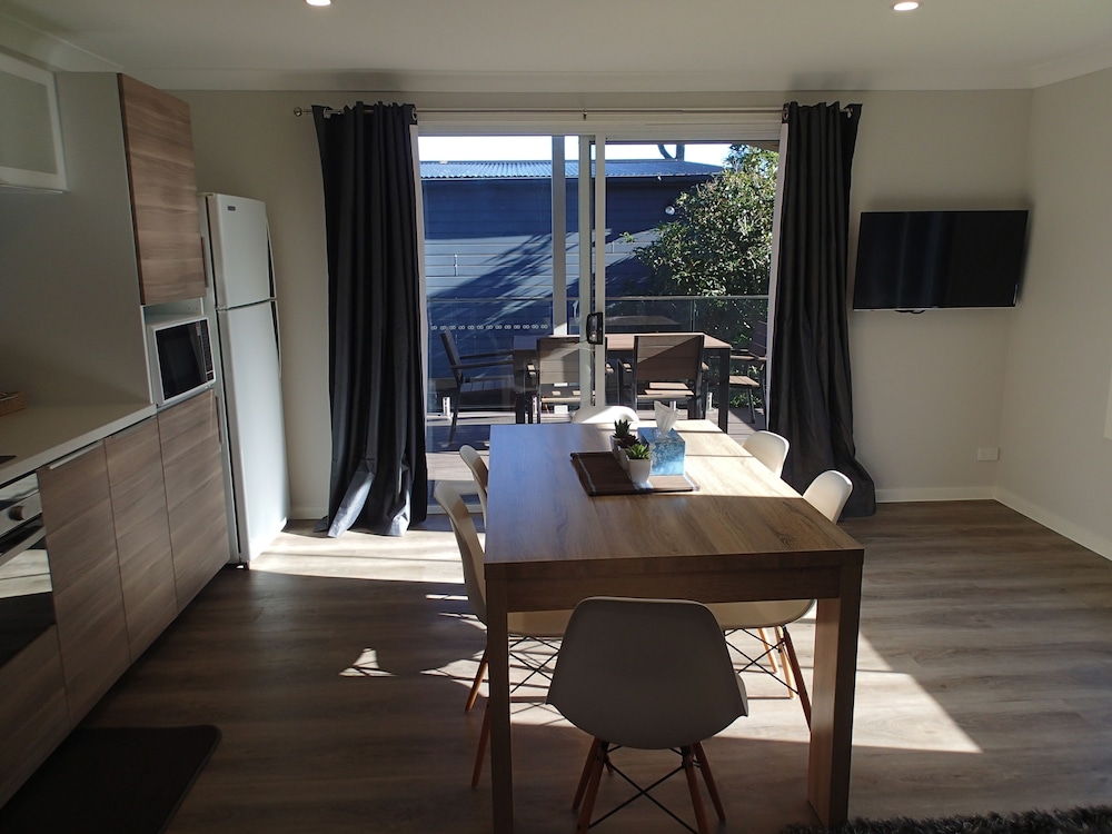 Dungowan Waterfront Apartments
