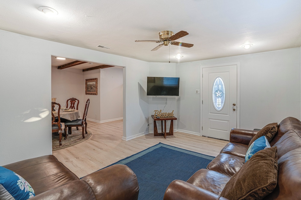 Movie Room & Fenced Yard: San Antonio Family Home