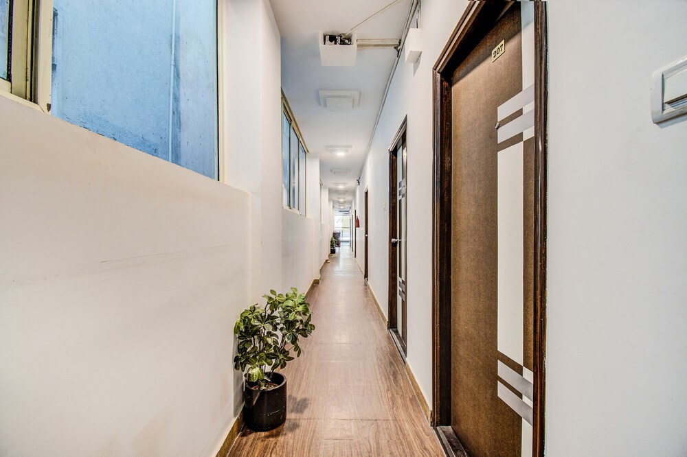 FabHotel Scarlet Marathahalli