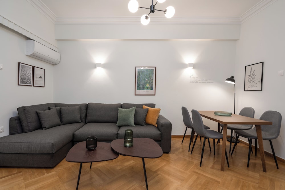 Modern apartment near Lycabettus hill with balcony