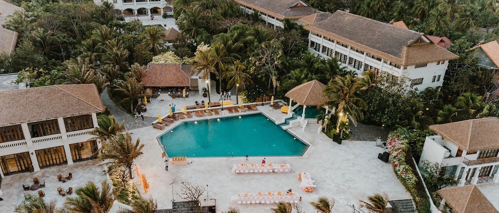 Allezboo Beach Resort & Spa