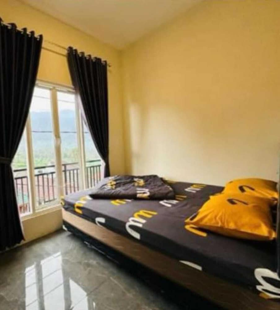 Fan Family Bromo Homestay