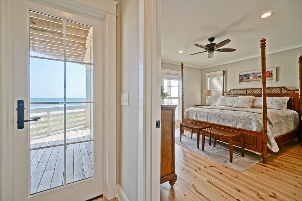 Myrtle Beach Vacations - Cinnamon Sands 6 Bedroom Home by Redawning - Property Image 5