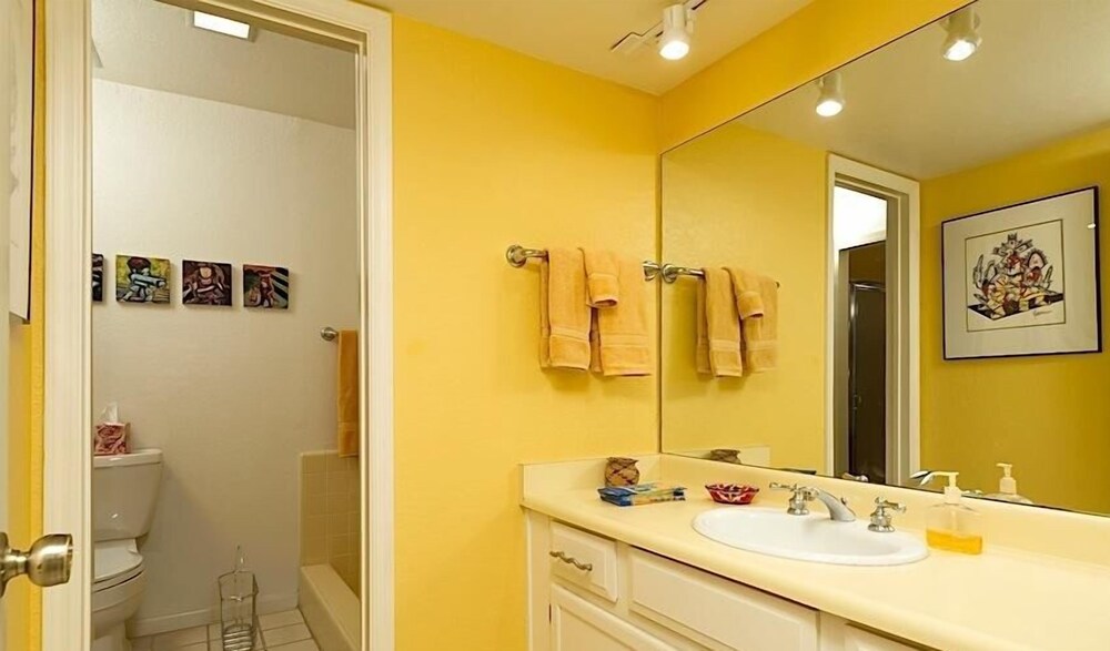 Western Gallery By Signature Vacation Rentals