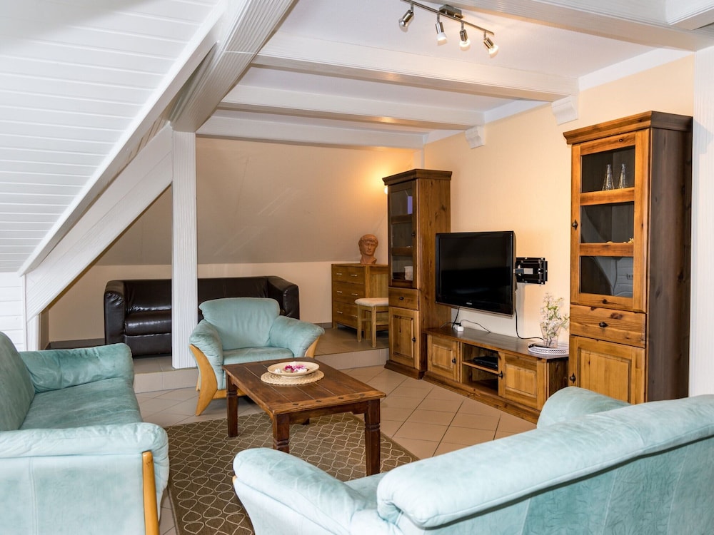 Large Apartment in the Beautiful Sauerland With Garden, Patio and Sauna