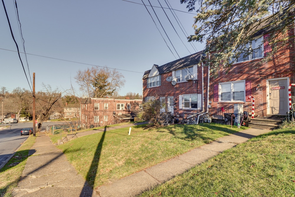 Cozy Easton Condo Near Historic Downtown view 3