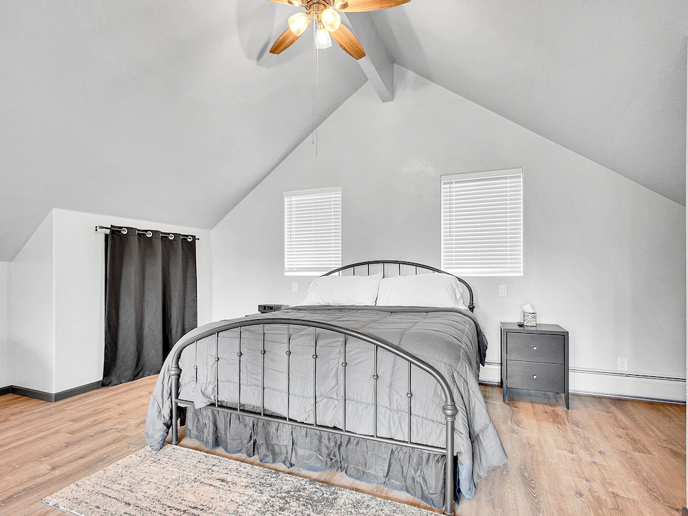 Switchback Basecamp 4 Bedroom Home