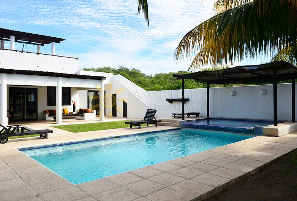 Casas Pelicanos
