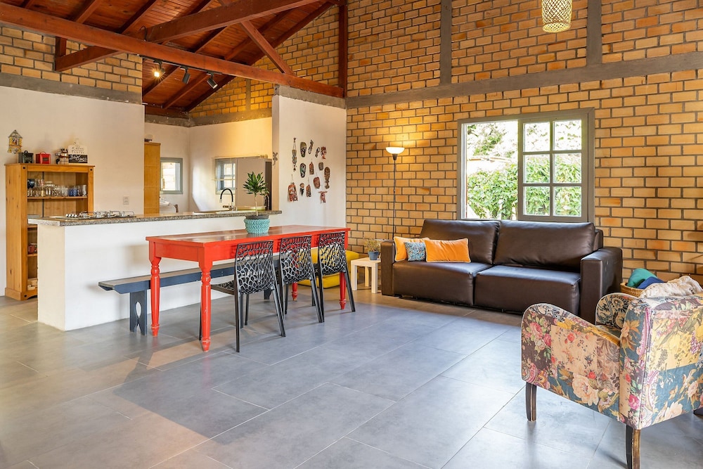 House 120m From Lagoa do Meio Ibiraquera Tai025