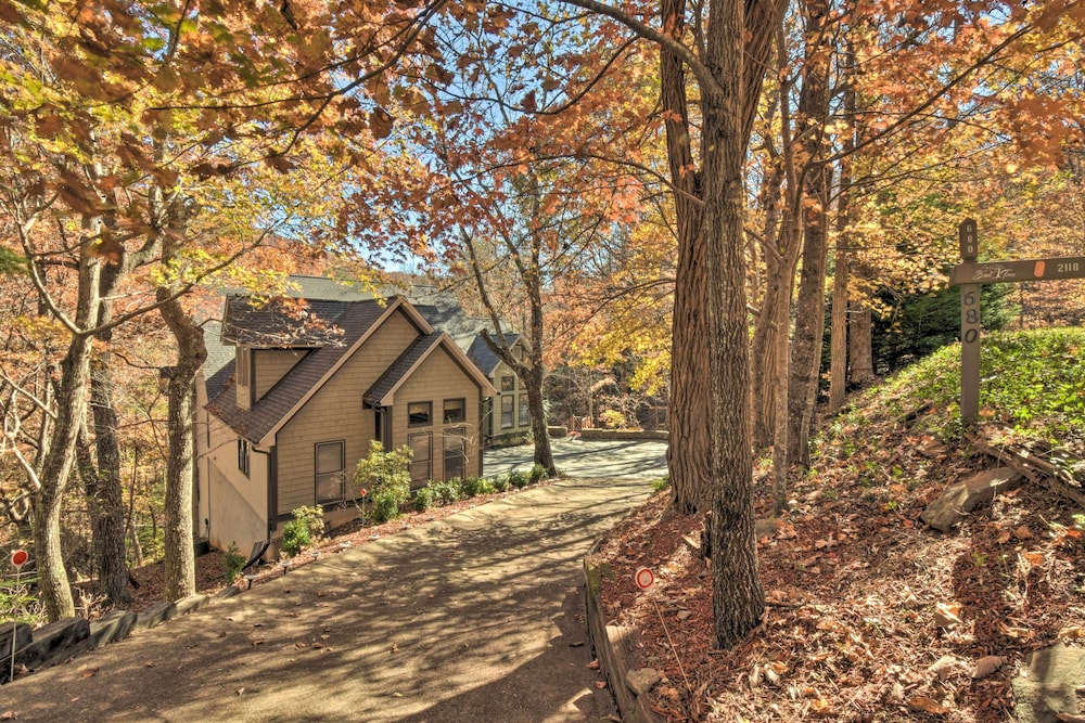 Beautiful Bent Tree Apt w/ Community Perks!