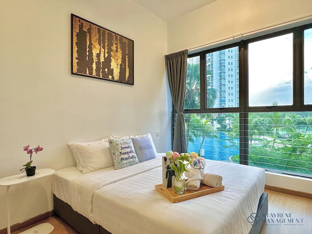 Country Garden Danga Bay Sea View Homestay by Stayrene