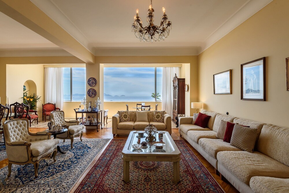 Classic 4-bedrooms by the Sea A 3484/301