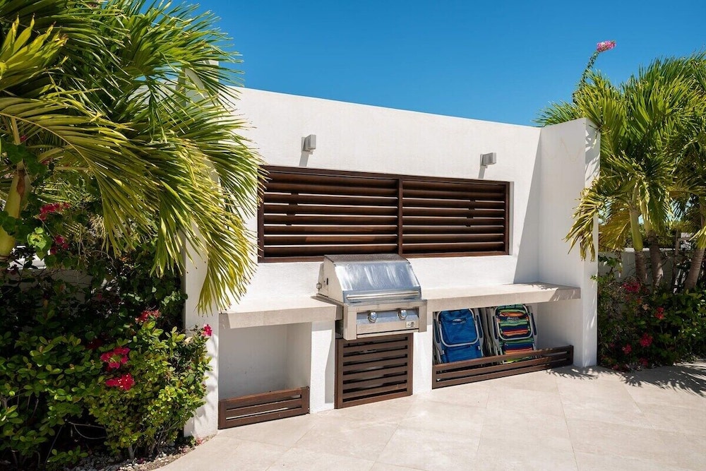 Seaside Family Vacation Villa, Hotel Amenities v2