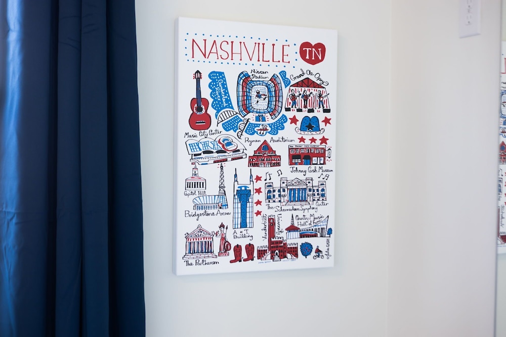 Nashville Notes - Sleeps 8 - Mins to Broadway!