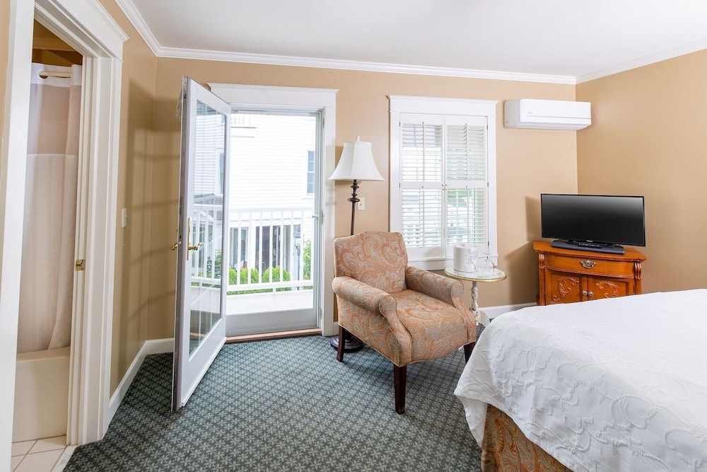 Harbour View Inn