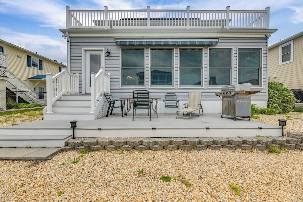 Waterfront Gem w/ Dock: 3 Mi to Fenwick Island Fun