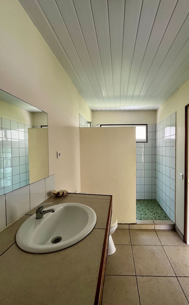 Fare Kale Tiahura in Moorea-maiao