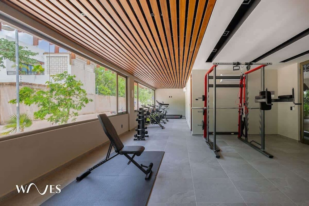 Luminous 2 BR With Roof Pool Close to Hotel Zone by Waves Management