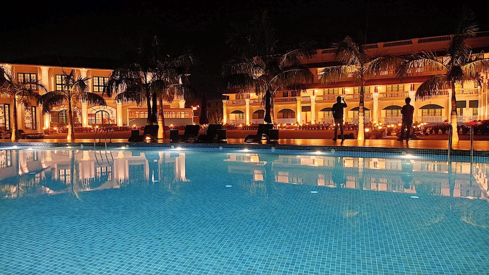 RESORT TITLI