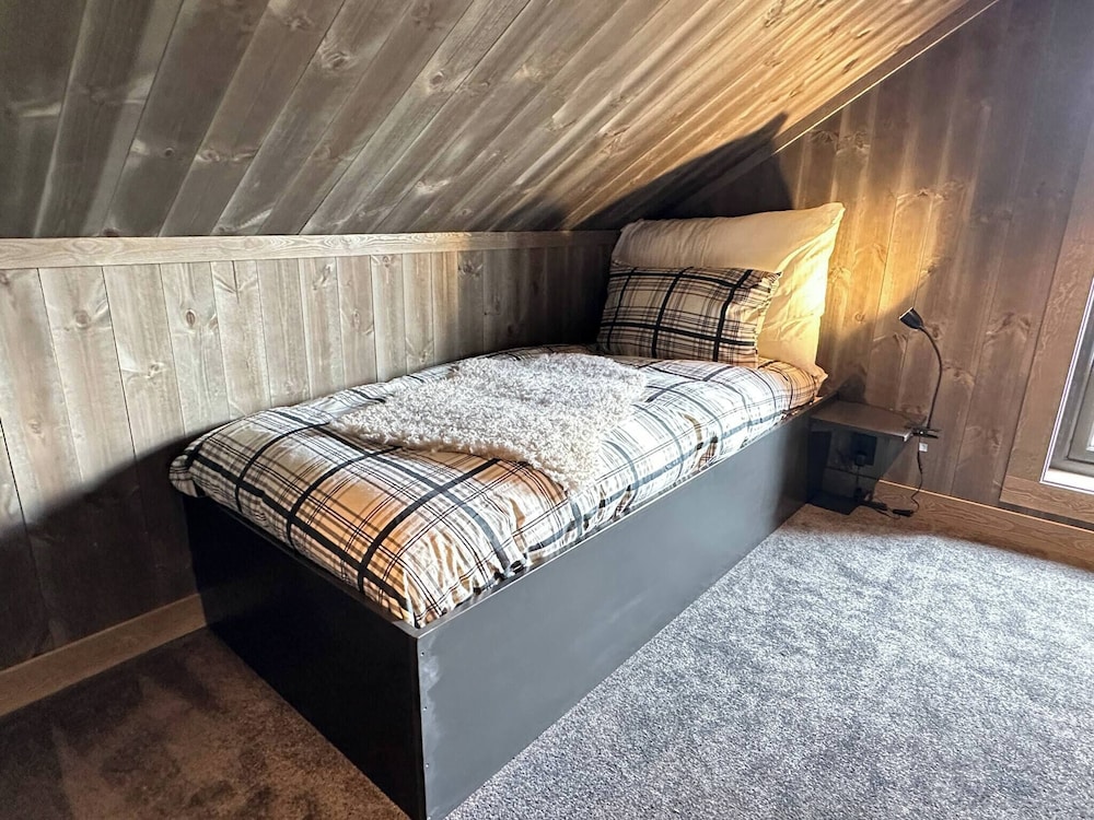 Luxury Holiday Home, Skiing, Sauna, Remote Office