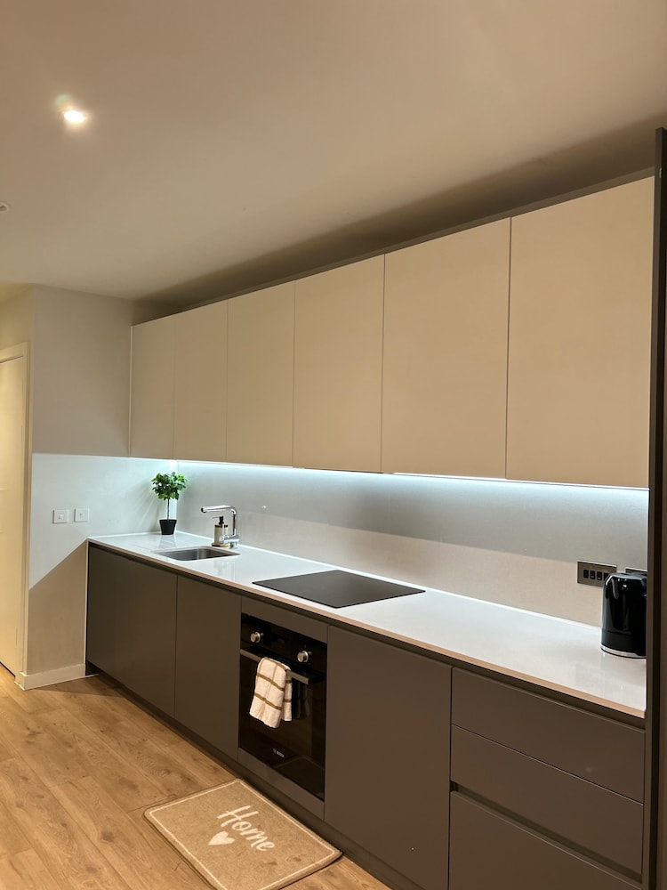 Central Apartment-free Parking With Terrace-gym