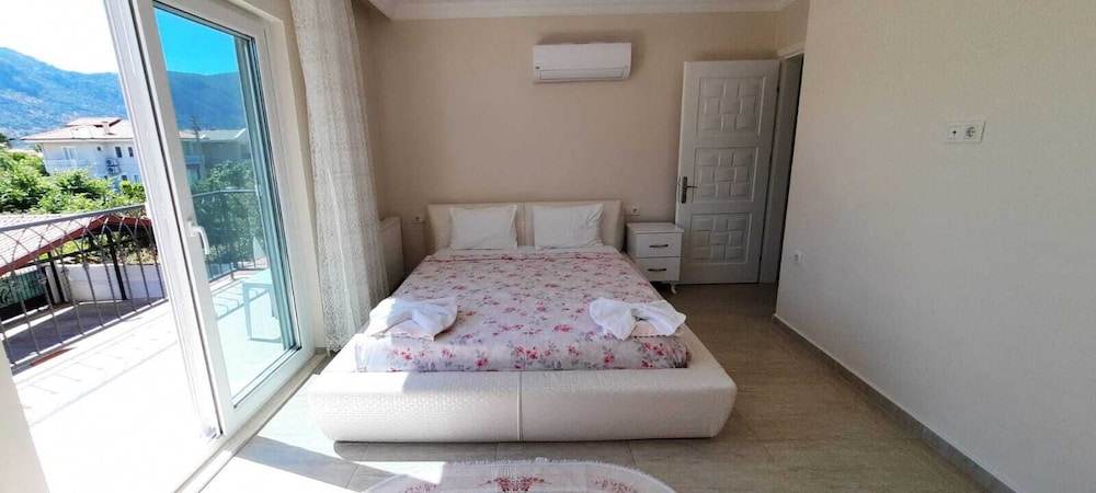 Beautiful 4-bed Villa Beril With Private Pool view 4