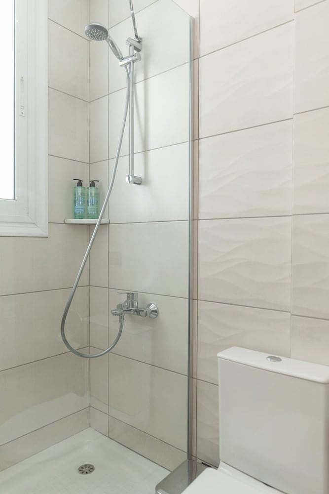 Saint Matthew Central Apartment by Senaon