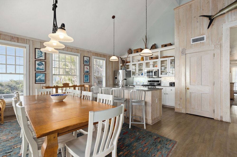 A Winterpast by the Sea - Gulf Front on 30A With Private Pool!
