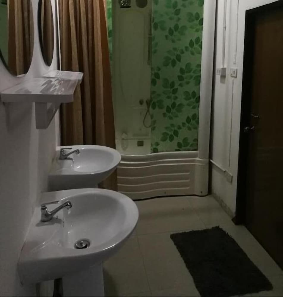 Chiangmai Gate Capsule Hostel
