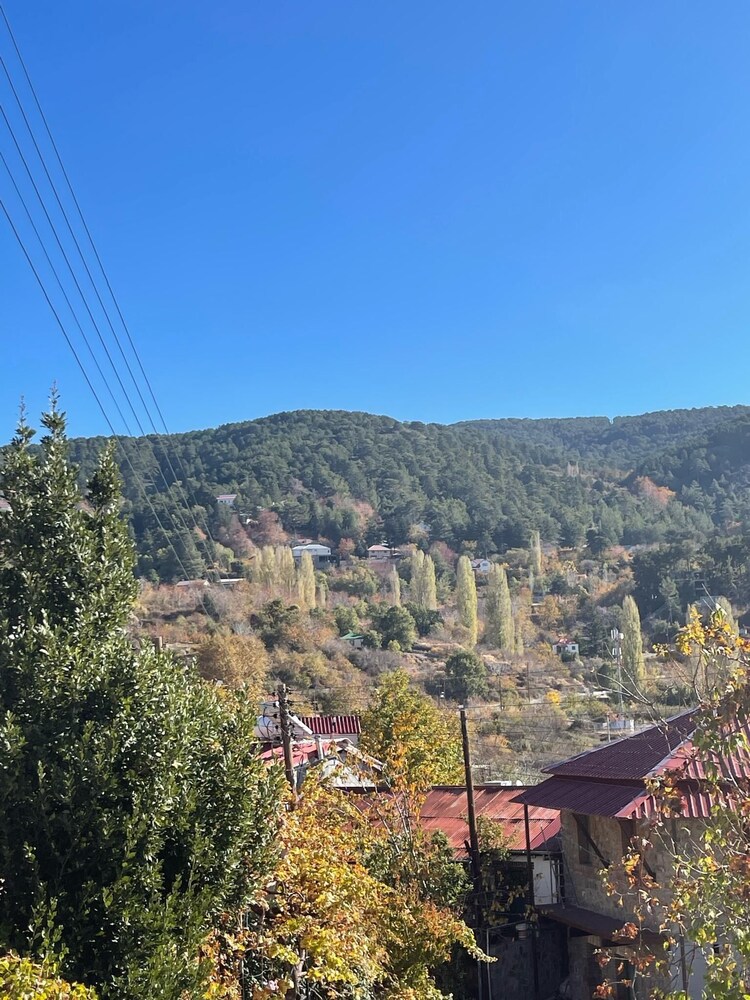Holiday House Prodromos