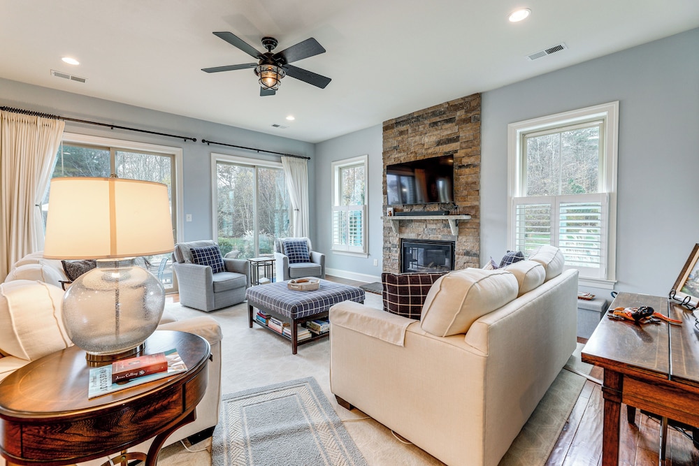Communal Pools, 6 Mi to Bethany Beach! Family Home