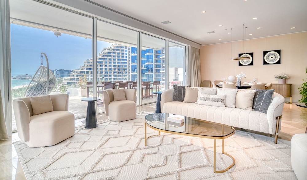 Five Palm Jumeirah Residences -Mint Stay
